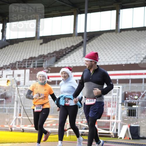 07.12.2025 - St. Pauli X-Mass-Run No. 15 Patografie http://msf.ph/oto/9391479 07.12.2025 10:35:18 Ziel 998, 1100, 1365, 2353, 2406, 2422, 2857, 2863, 3224, 3721, 4147, 4149, 4595, 4772, 4776, 4778, 4779 meine-sportfotos.de