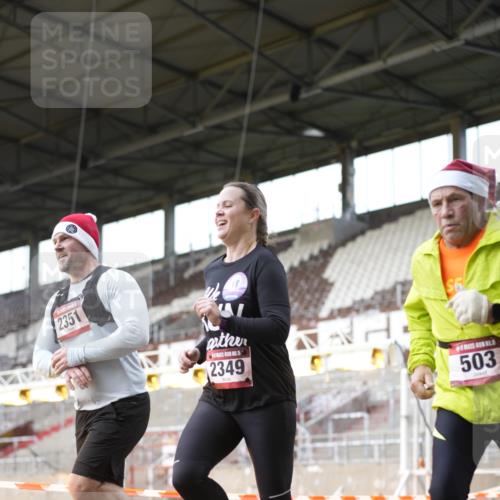 07.12.2025 - St. Pauli X-Mass-Run No. 15 Patografie http://msf.ph/oto/9391530 07.12.2025 10:36:58 Ziel 503, 2349, 2351, 2615, 3056, 3090, 3263, 4690 meine-sportfotos.de