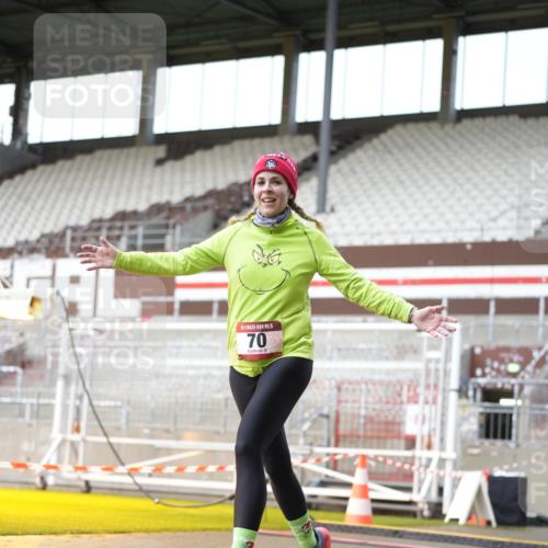 07.12.2025 - St. Pauli X-Mass-Run No. 15 Patografie http://msf.ph/oto/9391547 07.12.2025 10:37:55 Ziel 70, 2899, 3069, 4872 meine-sportfotos.de