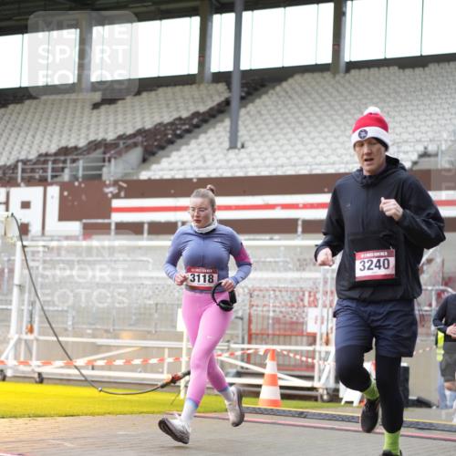 07.12.2025 - St. Pauli X-Mass-Run No. 15 Patografie http://msf.ph/oto/9391577 07.12.2025 10:39:25 Ziel 981, 1796, 1889, 2354, 2420, 3118, 3240, 3242 meine-sportfotos.de