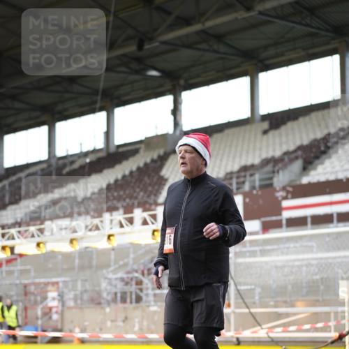 07.12.2025 - St. Pauli X-Mass-Run No. 15 Patografie http://msf.ph/oto/9391621 07.12.2025 10:40:24 Ziel 731, 735, 2169, 2594, 2916, 3161, 3164, 3244, 3408 meine-sportfotos.de