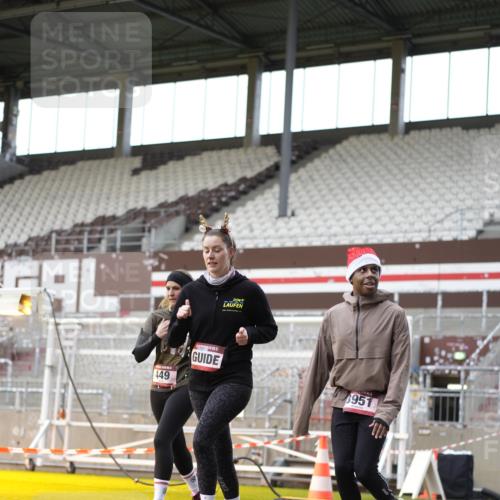 07.12.2025 - St. Pauli X-Mass-Run No. 15 Patografie http://msf.ph/oto/9391653 07.12.2025 10:40:58 Ziel 288, 449, 545, 952, 3264, 3265, 3951, 4773, 4871 meine-sportfotos.de