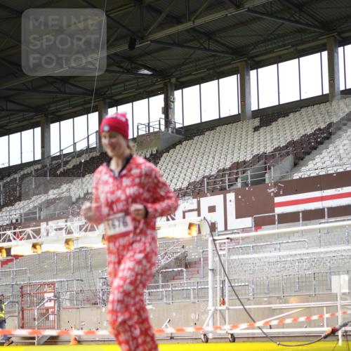 07.12.2025 - St. Pauli X-Mass-Run No. 15 Patografie http://msf.ph/oto/9391703 07.12.2025 10:41:55 Ziel 968, 1266, 1674, 1675, 1676, 2829, 2831 meine-sportfotos.de