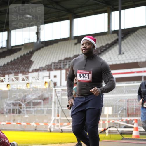 07.12.2025 - St. Pauli X-Mass-Run No. 15 Patografie http://msf.ph/oto/9391712 07.12.2025 10:42:06 Ziel 968, 1674, 1675, 1676, 2261, 3042, 4045, 4046, 4441, 4622 meine-sportfotos.de