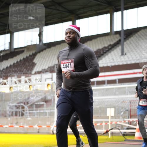 07.12.2025 - St. Pauli X-Mass-Run No. 15 Patografie http://msf.ph/oto/9391713 07.12.2025 10:42:06 Ziel 968, 1674, 1675, 1676, 2261, 3042, 4045, 4046, 4441, 4622 meine-sportfotos.de