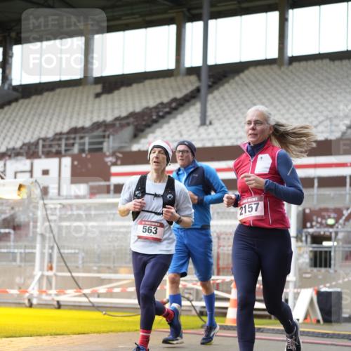 07.12.2025 - St. Pauli X-Mass-Run No. 15 Patografie http://msf.ph/oto/9391727 07.12.2025 10:42:19 Ziel 116, 563, 1272, 1438, 2013, 2157, 2261, 2722, 2931, 3042, 3399, 4045, 4046, 4441, 4622 meine-sportfotos.de