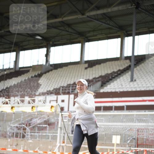 07.12.2025 - St. Pauli X-Mass-Run No. 15 Patografie http://msf.ph/oto/9391821 07.12.2025 10:43:53 Ziel 32, 179, 2499, 2767, 2950, 2955, 3100, 4254, 4255 meine-sportfotos.de