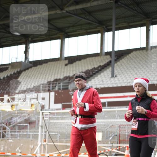 07.12.2025 - St. Pauli X-Mass-Run No. 15 Patografie http://msf.ph/oto/9391833 07.12.2025 10:44:07 Ziel 32, 179, 1651, 1947, 1948, 2499, 3012 meine-sportfotos.de