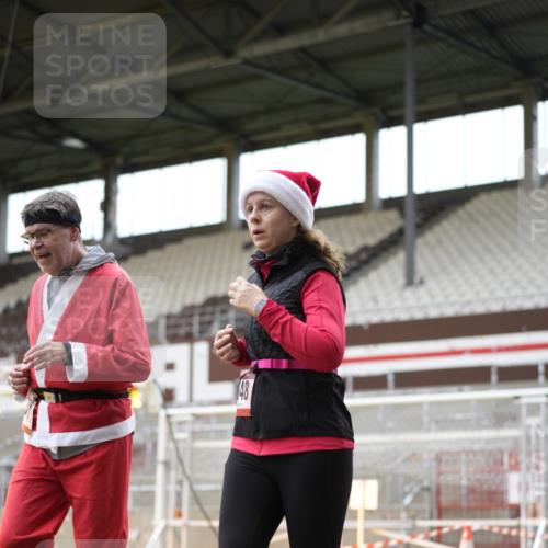 07.12.2025 - St. Pauli X-Mass-Run No. 15 Patografie http://msf.ph/oto/9391835 07.12.2025 10:44:07 Ziel 32, 179, 1651, 1947, 1948, 2499, 3012 meine-sportfotos.de