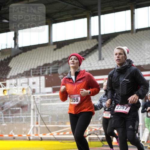 07.12.2025 - St. Pauli X-Mass-Run No. 15 Patografie http://msf.ph/oto/9391840 07.12.2025 10:44:17 Ziel 220, 571, 1051, 1059, 1060, 1089, 1421, 1947, 1948, 2357, 2359, 3012 meine-sportfotos.de