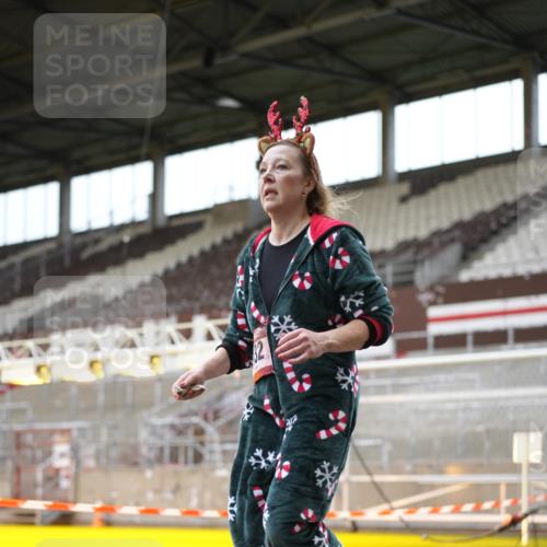 07.12.2025 - St. Pauli X-Mass-Run No. 15 Patografie http://msf.ph/oto/9391852 07.12.2025 10:44:32 Ziel 220, 571, 1051, 1059, 1060, 1421, 2321, 2325, 2357, 2359, 3132 meine-sportfotos.de