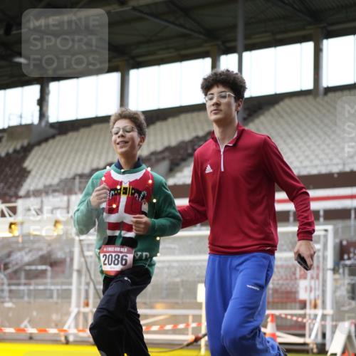 07.12.2025 - St. Pauli X-Mass-Run No. 15 Patografie http://msf.ph/oto/9391883 07.12.2025 10:45:10 Ziel 82, 631, 636, 791, 793, 1245, 1415, 1419, 1546, 2086, 2158, 2220, 2524, 2525, 2934, 3350 meine-sportfotos.de