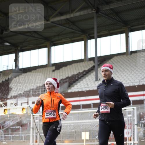 07.12.2025 - St. Pauli X-Mass-Run No. 15 Patografie http://msf.ph/oto/9392059 07.12.2025 10:47:36 Ziel 78, 1182, 1555, 1847, 1848, 1863, 2490, 2566, 2690, 3101, 3102, 3104, 3105, 4072, 4615, 4618, 4853, 4868, 4869 meine-sportfotos.de