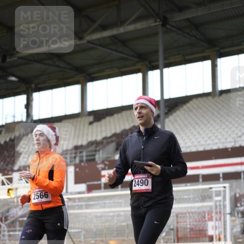 07.12.2025 - St. Pauli X-Mass-Run No. 15 Patografie http://msf.ph/oto/9392061 07.12.2025 10:47:36 Ziel 78, 1182, 1555, 1847, 1848, 1863, 2490, 2566, 2690, 3101, 3102, 3104, 3105, 4072, 4615, 4618, 4853, 4868, 4869 meine-sportfotos.de