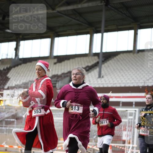 07.12.2025 - St. Pauli X-Mass-Run No. 15 Patografie http://msf.ph/oto/9392070 07.12.2025 10:47:48 Ziel 282, 513, 553, 1555, 2490, 2566, 2608, 2611, 4072, 4615, 4618, 4863 meine-sportfotos.de