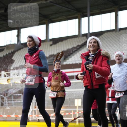 07.12.2025 - St. Pauli X-Mass-Run No. 15 Patografie http://msf.ph/oto/9392104 07.12.2025 10:48:20 Ziel 577, 876, 1265, 1267, 2028, 2232, 2233, 2235, 2239, 2241, 2339, 2501, 2796, 2797, 2803, 3018, 3598, 4229, 4447, 4598 meine-sportfotos.de