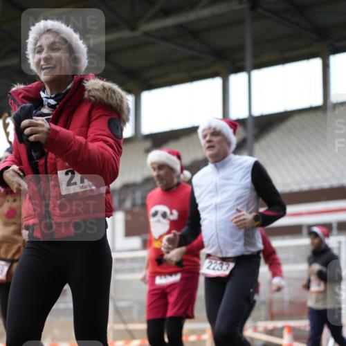 07.12.2025 - St. Pauli X-Mass-Run No. 15 Patografie http://msf.ph/oto/9392107 07.12.2025 10:48:21 Ziel 577, 633, 876, 1265, 1267, 2232, 2233, 2235, 2239, 2241, 2339, 2796, 2797, 2803, 3018, 3598, 4447, 4598 meine-sportfotos.de