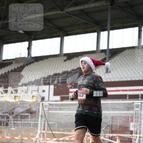 07.12.2025 - St. Pauli X-Mass-Run No. 15 Patografie http://msf.ph/oto/9392110 07.12.2025 10:48:26 Ziel 233, 290, 577, 633, 935, 1265, 1267, 1515, 1516, 1517, 1521, 2232, 2233, 2235, 2239, 2241, 2796, 2797, 2803, 3017, 3019, 4447, 4598 meine-sportfotos.de