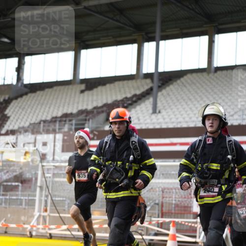 07.12.2025 - St. Pauli X-Mass-Run No. 15 Patografie http://msf.ph/oto/9392112 07.12.2025 10:48:28 Ziel 233, 290, 577, 633, 935, 1265, 1267, 1515, 1516, 1517, 1521, 2232, 2233, 2235, 2239, 2241, 2796, 2797, 2803, 3017, 3019, 4447, 4598 meine-sportfotos.de