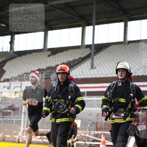 07.12.2025 - St. Pauli X-Mass-Run No. 15 Patografie http://msf.ph/oto/9392113 07.12.2025 10:48:28 Ziel 233, 290, 577, 633, 935, 1265, 1267, 1515, 1516, 1517, 1521, 2232, 2233, 2235, 2239, 2241, 2796, 2797, 2803, 3017, 3019, 4447, 4598 meine-sportfotos.de