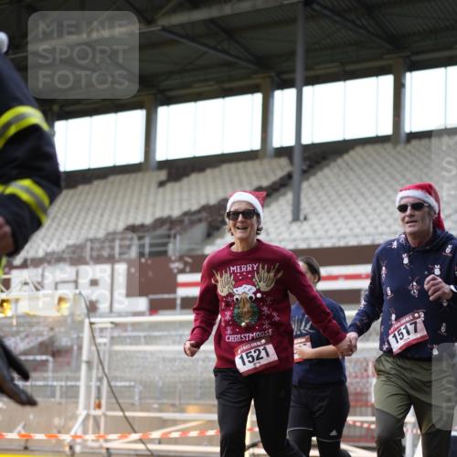 07.12.2025 - St. Pauli X-Mass-Run No. 15 Patografie http://msf.ph/oto/9392117 07.12.2025 10:48:30 Ziel 233, 290, 577, 633, 935, 1009, 1087, 1265, 1267, 1515, 1516, 1517, 1521, 2232, 2233, 2235, 2239, 2241, 2796, 2797, 2803, 3017, 3019, 3346, 4447, 4598 meine-sportfotos.de