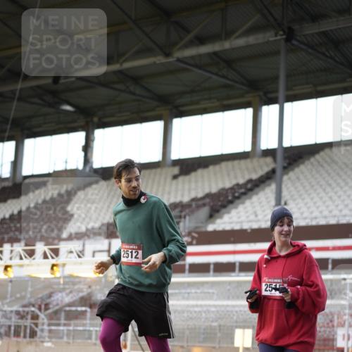 07.12.2025 - St. Pauli X-Mass-Run No. 15 Patografie http://msf.ph/oto/9392142 07.12.2025 10:48:43 Ziel 233, 290, 590, 592, 935, 1009, 1087, 1188, 1189, 1515, 1516, 1517, 1521, 1895, 2268, 2269, 2512, 2515, 3017, 3019, 3346 meine-sportfotos.de