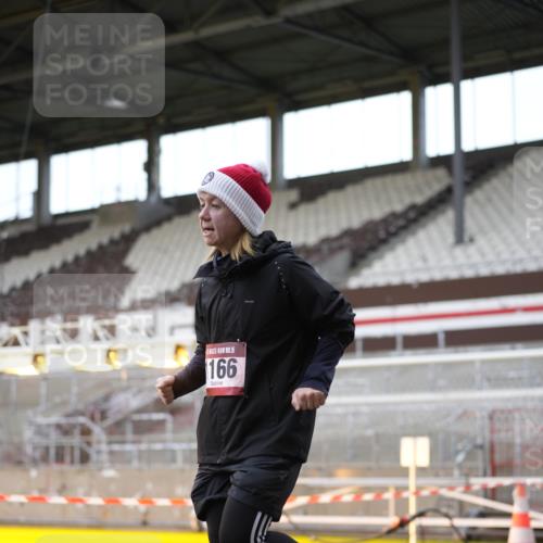 07.12.2025 - St. Pauli X-Mass-Run No. 15 Patografie http://msf.ph/oto/9392151 07.12.2025 10:48:57 Ziel 379, 590, 1019, 1155, 1164, 1166, 2512, 2515, 3369 meine-sportfotos.de