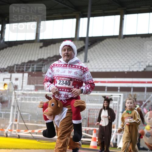 07.12.2025 - St. Pauli X-Mass-Run No. 15 Patografie http://msf.ph/oto/9392193 07.12.2025 10:49:39 Ziel 157, 916, 1035, 1179, 1232, 2299, 2338, 2340, 2341, 2777, 2779, 3380 meine-sportfotos.de