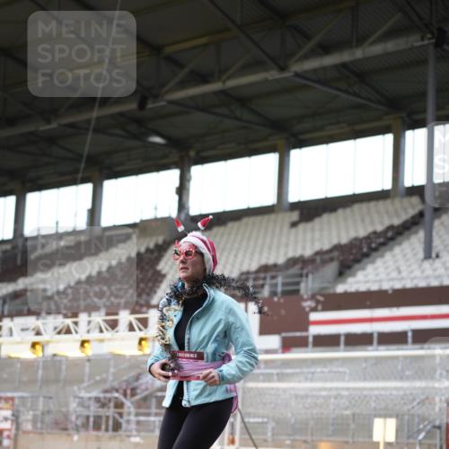 07.12.2025 - St. Pauli X-Mass-Run No. 15 Patografie http://msf.ph/oto/9392212 07.12.2025 10:49:57 Ziel 40, 904, 916, 1035, 1232, 2100, 2201, 2575, 3026, 3030, 4855 meine-sportfotos.de