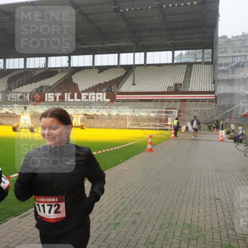 07.12.2025 - St. Pauli X-Mass-Run No. 15 Fabian Wolf http://msf.ph/oto/9392331 07.12.2025 10:09:43 Ziel 800, 1026, 1172, 1191 meine-sportfotos.de