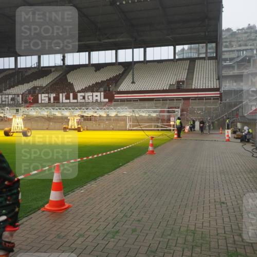 07.12.2025 - St. Pauli X-Mass-Run No. 15 Fabian Wolf http://msf.ph/oto/9392521 07.12.2025 10:11:07 Ziel 57, 979, 983, 1148, 1149, 1150, 1426, 1929, 1935, 2530 meine-sportfotos.de