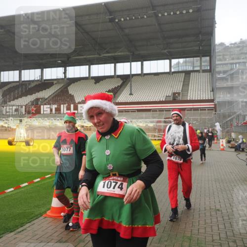 07.12.2025 - St. Pauli X-Mass-Run No. 15 Fabian Wolf http://msf.ph/oto/9392706 07.12.2025 10:12:30 Ziel 1070, 1072, 1074, 1077, 2758, 2760, 2770, 3585 meine-sportfotos.de