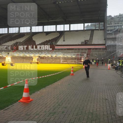 07.12.2025 - St. Pauli X-Mass-Run No. 15 Fabian Wolf http://msf.ph/oto/9393229 07.12.2025 10:16:53 Ziel 1620, 1989, 1997, 2694, 3633, 4356, 4359, 4769 meine-sportfotos.de