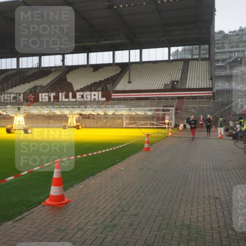 07.12.2025 - St. Pauli X-Mass-Run No. 15 Fabian Wolf http://msf.ph/oto/9393237 07.12.2025 10:16:57 Ziel 1620, 1762, 1989, 1997, 2694, 3633, 4356, 4359, 4769 meine-sportfotos.de