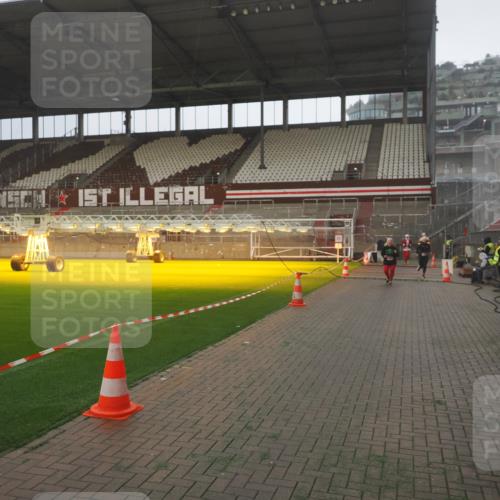 07.12.2025 - St. Pauli X-Mass-Run No. 15 Fabian Wolf http://msf.ph/oto/9393238 07.12.2025 10:16:57 Ziel 1620, 1762, 1989, 1997, 2694, 3633, 4356, 4359, 4769 meine-sportfotos.de