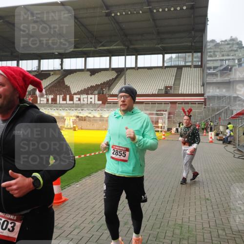 07.12.2025 - St. Pauli X-Mass-Run No. 15 Fabian Wolf http://msf.ph/oto/9393706 07.12.2025 10:20:16 Ziel 459, 1364, 1553, 1903, 2238, 2751, 2855, 3846, 3871, 4042, 4071, 4503, 4523 meine-sportfotos.de