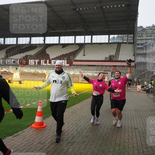 07.12.2025 - St. Pauli X-Mass-Run No. 15 Fabian Wolf http://msf.ph/oto/9393956 07.12.2025 10:22:05 Ziel 1371, 1488, 2819, 2944, 2945, 3431, 3736, 3999, 4000, 4321, 4322, 4323, 4415 meine-sportfotos.de