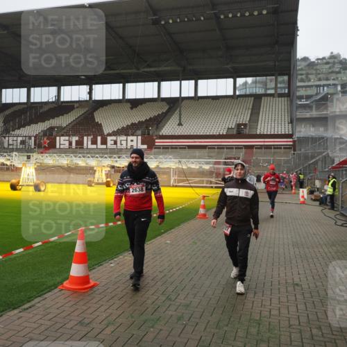 07.12.2025 - St. Pauli X-Mass-Run No. 15 Fabian Wolf http://msf.ph/oto/9394084 07.12.2025 10:23:02 Ziel 794, 1996, 2123, 2304, 2638, 3780, 4287 meine-sportfotos.de