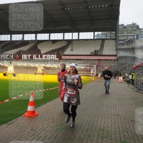 07.12.2025 - St. Pauli X-Mass-Run No. 15 Fabian Wolf http://msf.ph/oto/9394128 07.12.2025 10:23:23 Ziel 2508, 2511, 3052, 3078, 3079, 4005, 4141, 4458 meine-sportfotos.de