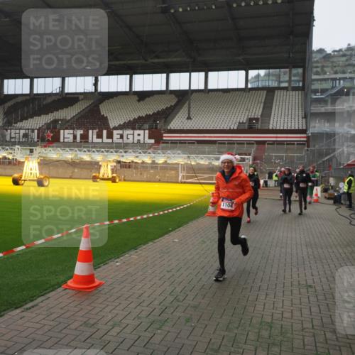 07.12.2025 - St. Pauli X-Mass-Run No. 15 Fabian Wolf http://msf.ph/oto/9394162 07.12.2025 10:23:46 Ziel 638, 1104, 2603, 2634, 3539, 3644, 3649, 3887, 3890, 4043, 4139, 4144, 4377, 4378 meine-sportfotos.de
