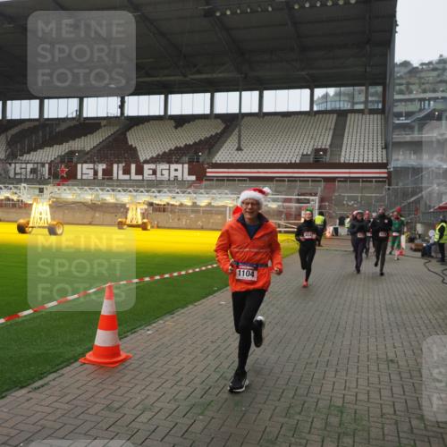 07.12.2025 - St. Pauli X-Mass-Run No. 15 Fabian Wolf http://msf.ph/oto/9394164 07.12.2025 10:23:46 Ziel 638, 1104, 2603, 2634, 3539, 3644, 3649, 3887, 3890, 4043, 4139, 4144, 4377, 4378 meine-sportfotos.de