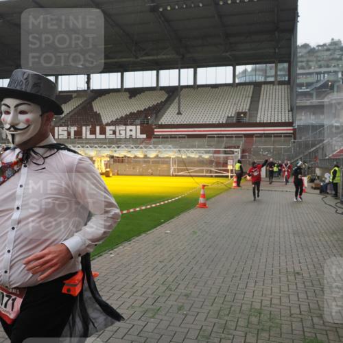 07.12.2025 - St. Pauli X-Mass-Run No. 15 Fabian Wolf http://msf.ph/oto/9394292 07.12.2025 10:24:29 Ziel 712, 1986, 2071, 4122, 4140, 4689, 4692, 4694, 4766, 4780 meine-sportfotos.de