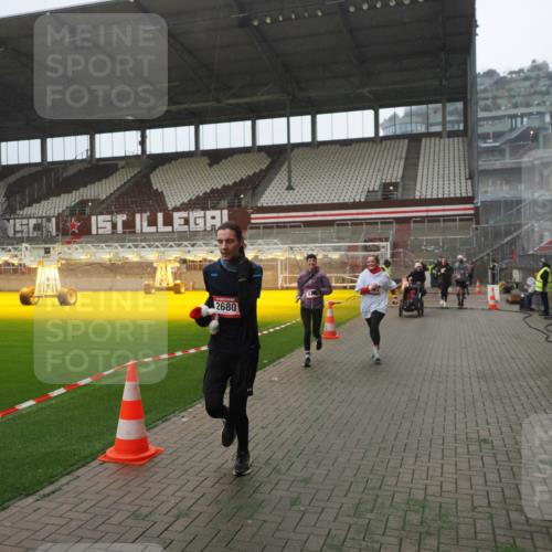 07.12.2025 - St. Pauli X-Mass-Run No. 15 Fabian Wolf http://msf.ph/oto/9394495 07.12.2025 10:25:32 Ziel 1247, 1631, 2029, 2680, 3742, 4118, 4119, 4121, 4162, 4164, 4201, 4202, 4204, 4284, 4372, 4373, 4445, 4482, 4485 meine-sportfotos.de