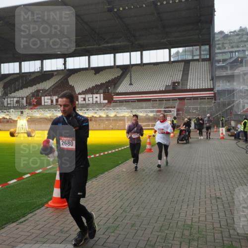 07.12.2025 - St. Pauli X-Mass-Run No. 15 Fabian Wolf http://msf.ph/oto/9394497 07.12.2025 10:25:32 Ziel 1247, 1631, 2029, 2680, 3742, 4118, 4119, 4121, 4162, 4164, 4201, 4202, 4204, 4284, 4372, 4373, 4445, 4482, 4485 meine-sportfotos.de