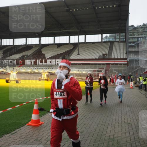 07.12.2025 - St. Pauli X-Mass-Run No. 15 Fabian Wolf http://msf.ph/oto/9394987 07.12.2025 10:27:47 Ziel 175, 2060, 2101, 2188, 2677, 3154, 3156, 3458, 3706, 3707, 3713, 4133, 4383, 4462, 4463, 4515, 4516 meine-sportfotos.de