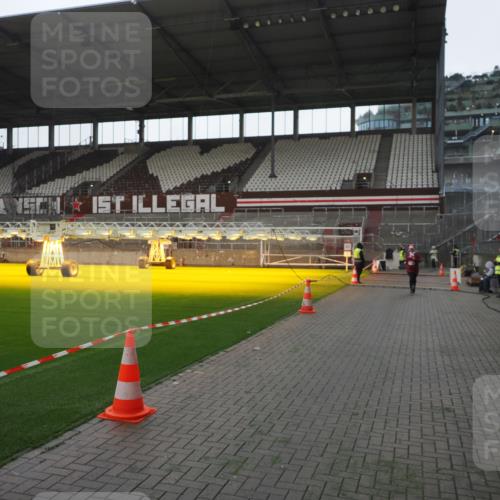 07.12.2025 - St. Pauli X-Mass-Run No. 15 Fabian Wolf http://msf.ph/oto/9395446 07.12.2025 10:30:02 Ziel 10, 423, 426, 1090, 1091, 2369, 4533, 4534, 4546 meine-sportfotos.de