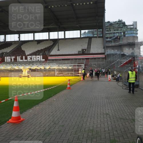 07.12.2025 - St. Pauli X-Mass-Run No. 15 Fabian Wolf http://msf.ph/oto/9395485 07.12.2025 10:30:35 Ziel 2910, 4845, 4847 meine-sportfotos.de