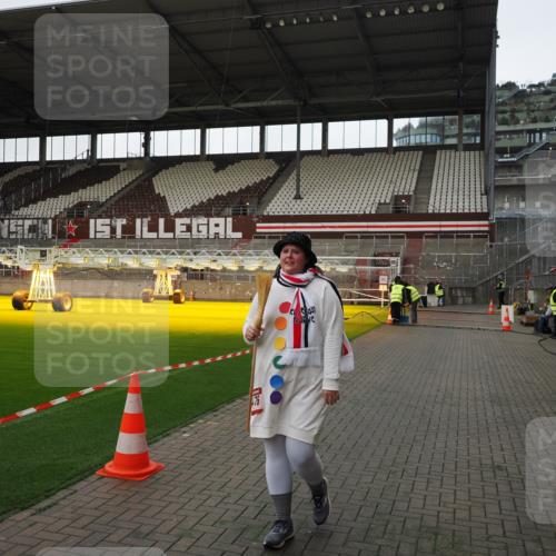 07.12.2025 - St. Pauli X-Mass-Run No. 15 Fabian Wolf http://msf.ph/oto/9396141 07.12.2025 10:36:05 Ziel 350, 3476 meine-sportfotos.de