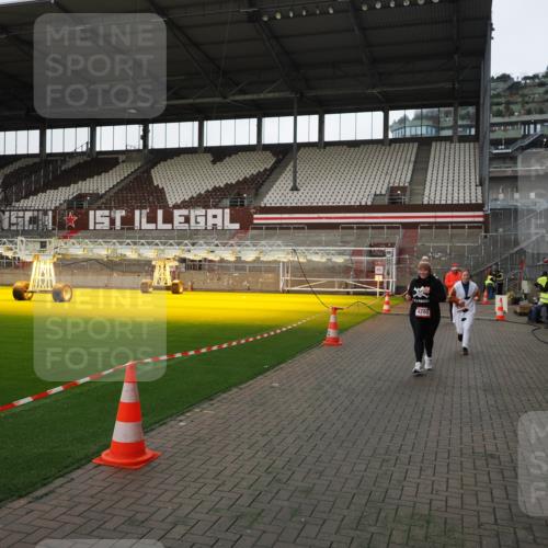 07.12.2025 - St. Pauli X-Mass-Run No. 15 Fabian Wolf http://msf.ph/oto/9396182 07.12.2025 10:36:33 Ziel 2948, 3089, 3382, 4200, 4591, 4597, 4599 meine-sportfotos.de