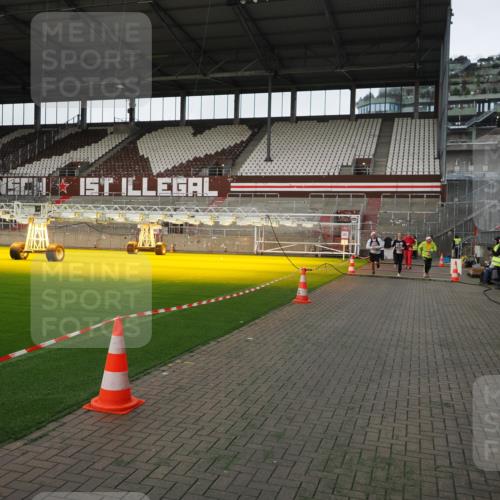 07.12.2025 - St. Pauli X-Mass-Run No. 15 Fabian Wolf http://msf.ph/oto/9396259 07.12.2025 10:36:58 Ziel 37, 503, 521, 665, 2349, 2351, 2615, 3056, 3263, 4690, 4691, 4693 meine-sportfotos.de